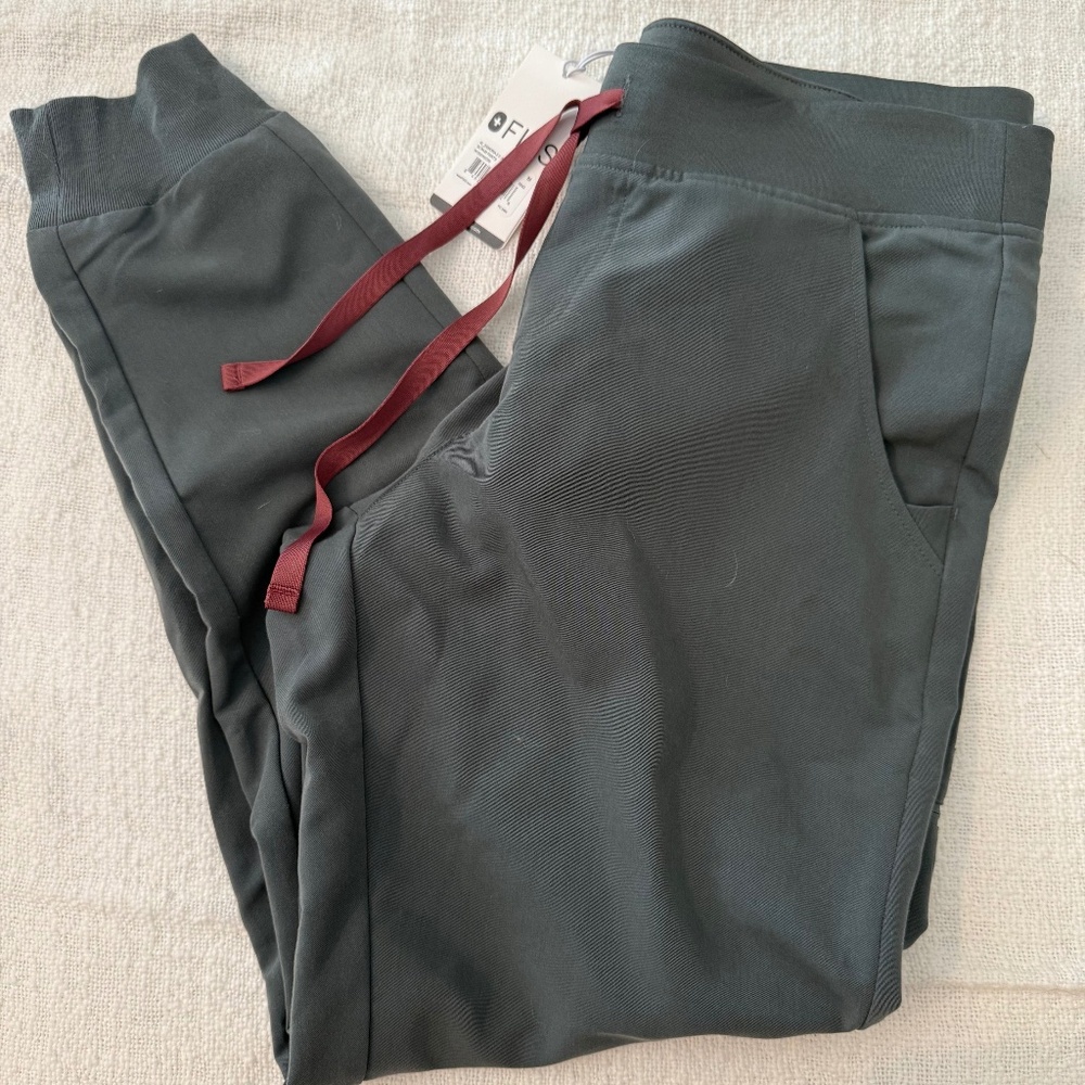 Figs Zamora Jogger Scrubs